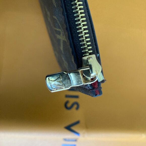 Louis Vuitton Pouchette Wristlet Mono With LV Shopper Bag - Picture 5 of 9